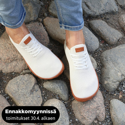 Vaistoa Iloa -paljasjalkatennarit