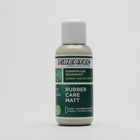 Fibertec Rubber Care Matt kumisaappaiden hoitoaine, 100 ml pullo edestä valkoisella taustalla